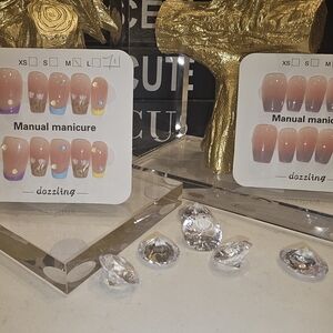 Dazzling Pink Ombre Press-On Nails - Manual Manicure Set